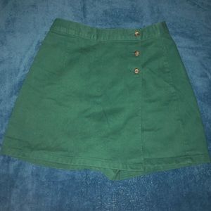 Green Palmetto’s Skort Size 13 Used. 100% Cotton.